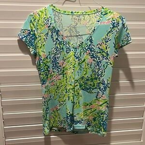 Worn once Lily Pulitzer t shirt